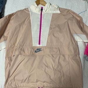 NIKE WINDBREAKER